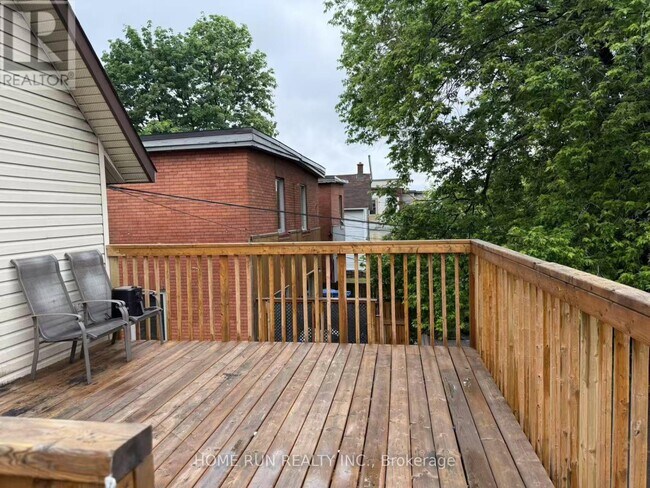 Photo du bâtiment - 191 Pretoria Ave