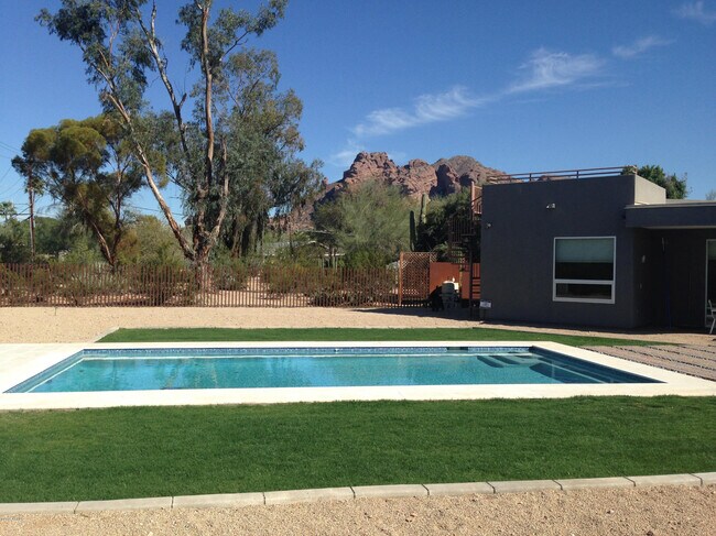 Foto del edificio - 4302 E St Joseph Way