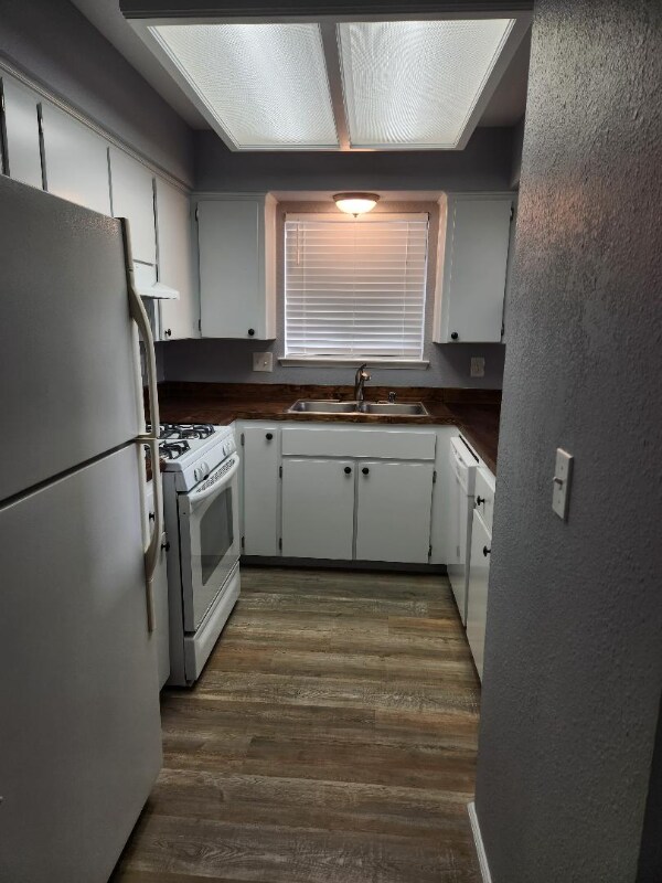 Foto del edificio - 335 Springville Ct