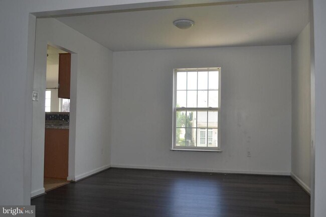 Foto del edificio - 5413 Silver Maple Ln