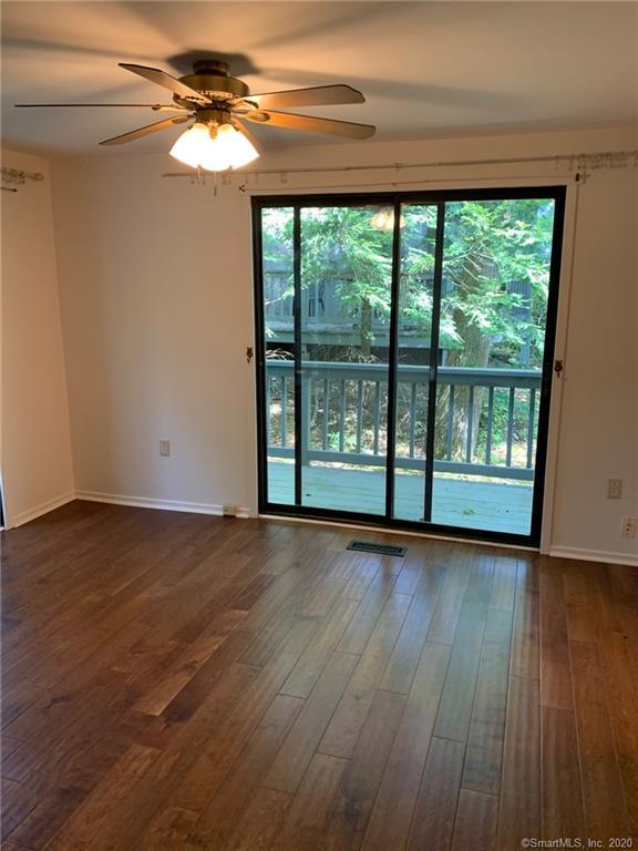 Building Photo - 8 Pond Cir