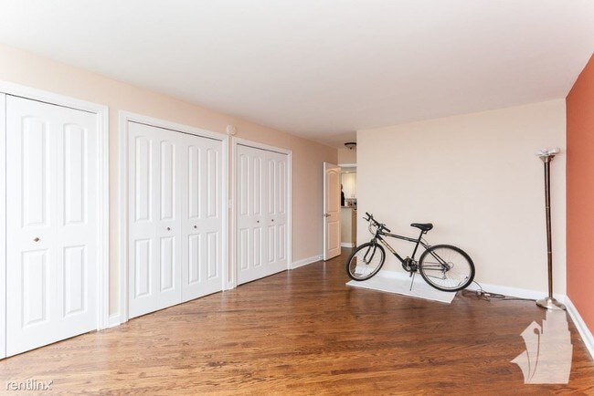 Building Photo - 4200 N Marine Dr