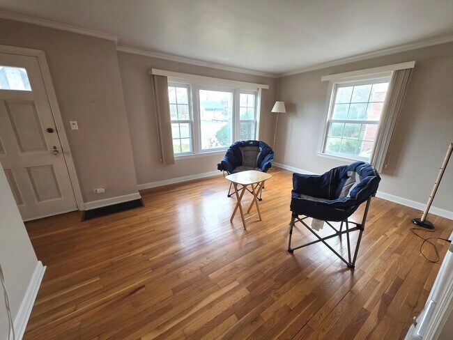 Building Photo - 436 S Arlington Heights Rd