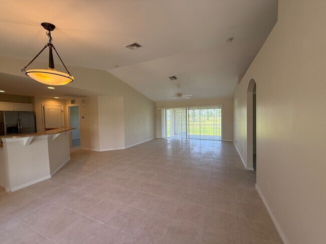 Foto del edificio - HALF OFF FIRST MONTH!!!! 3/2 Single Family Home!!!!