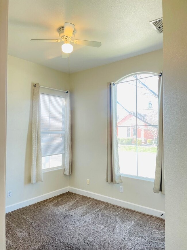 Building Photo - 1931 Charm Way - Natomas 95835