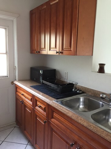 kitchen - 250 NW 102nd St