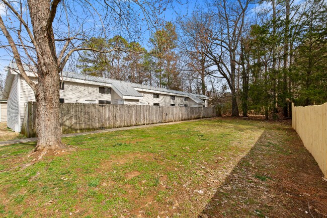 Building Photo - 3707 Squaw Valley Dr SW