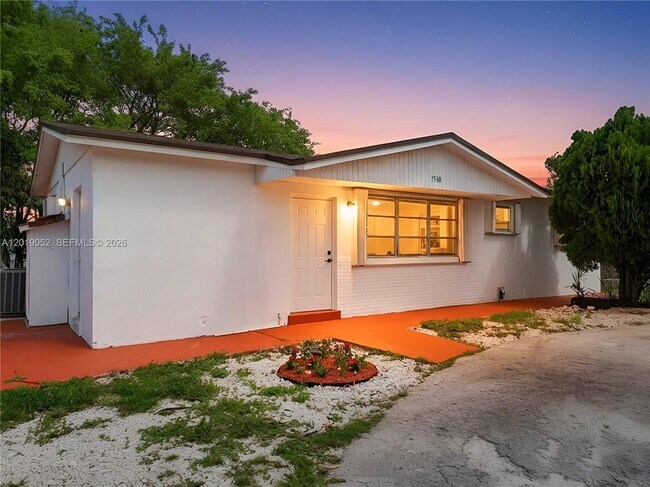 Foto del edificio - 15611 SW 296th St