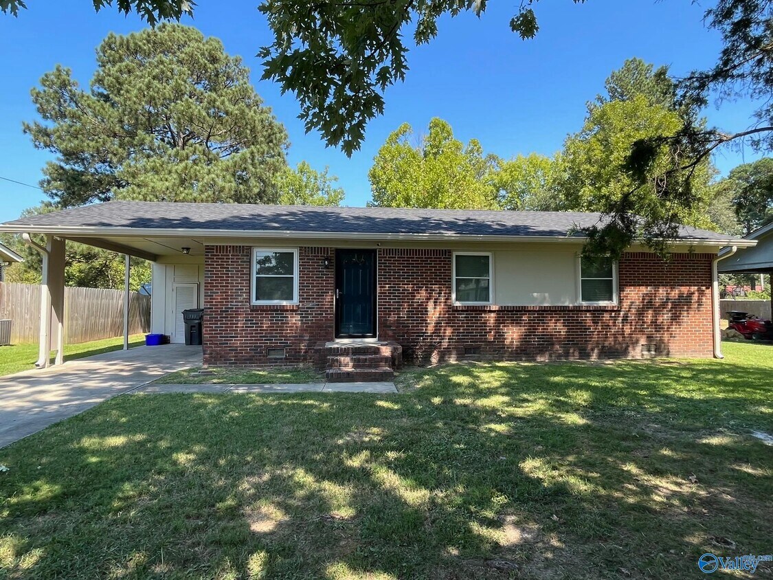 934 Austin St SW, Decatur, AL 35601 House Rental in Decatur, AL