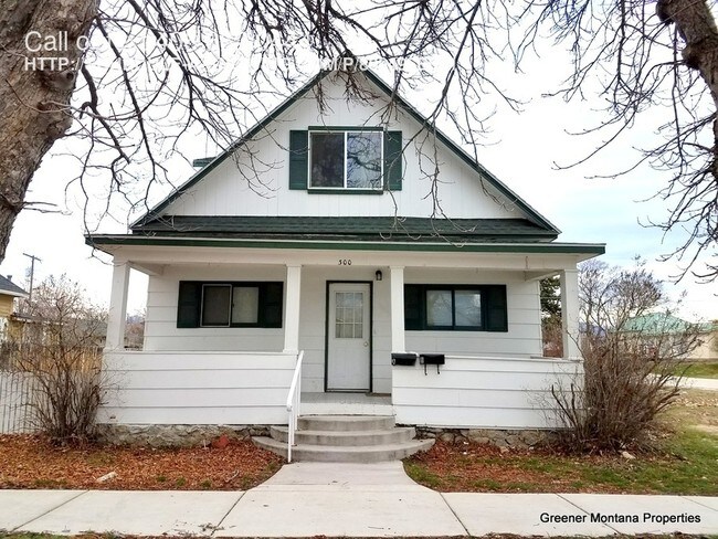 Building Photo - 300 N 7th St
