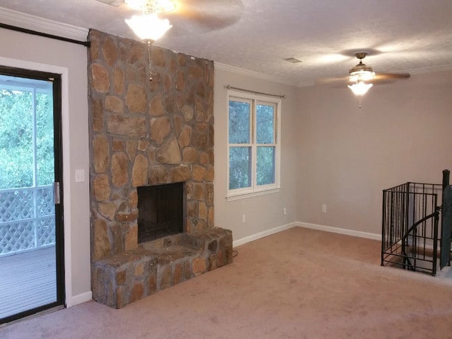 Building Photo - 6521 Lemans Ln