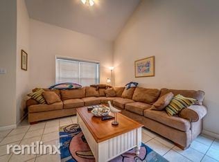 Building Photo - 2 br, 2 bath  - 1290B Century Oaks Dr