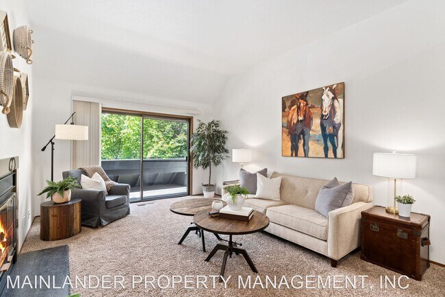 Foto del edificio - 2 br, 2.5 bath House - 4101 JEFFERSON PARKWAY