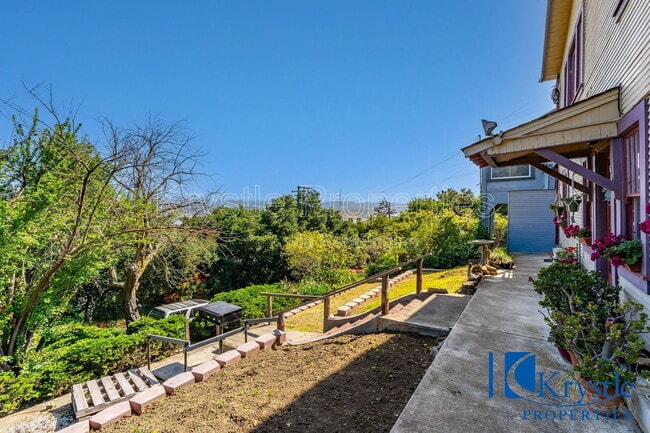 Photo - 517 Alhambra St Townhome