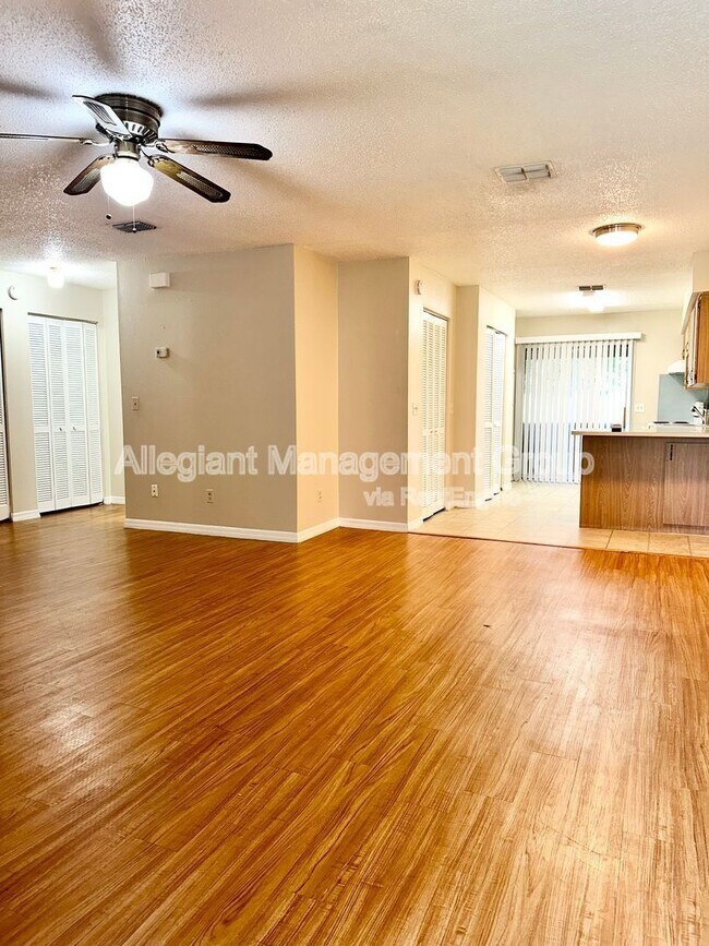 Foto del edificio - 1607 Dakota Ave