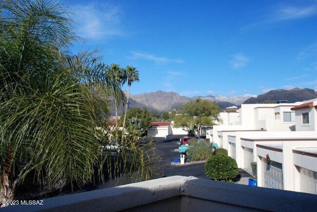 Foto del edificio - 7908 E Sabino Sunrise Cir