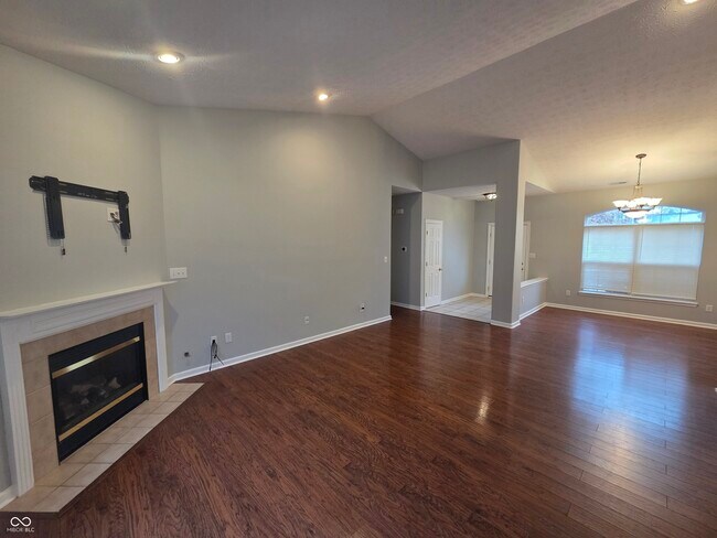 Foto del edificio - 6475 Glenwood Trce