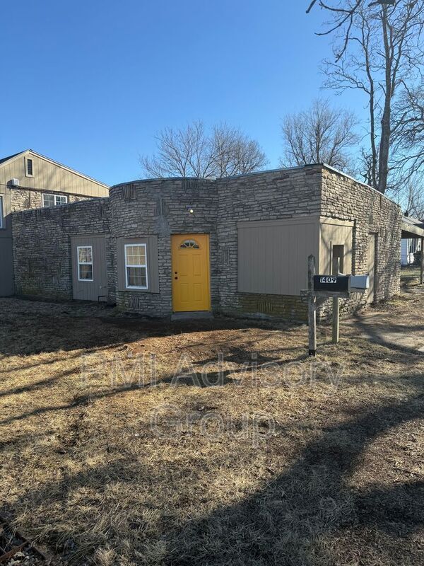 Building Photo - 1407 NE Sardou Ave