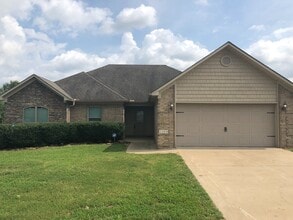 Building Photo - 2408 Lancashire Ln