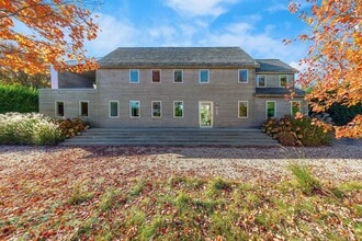Building Photo - 28 Beach Ln