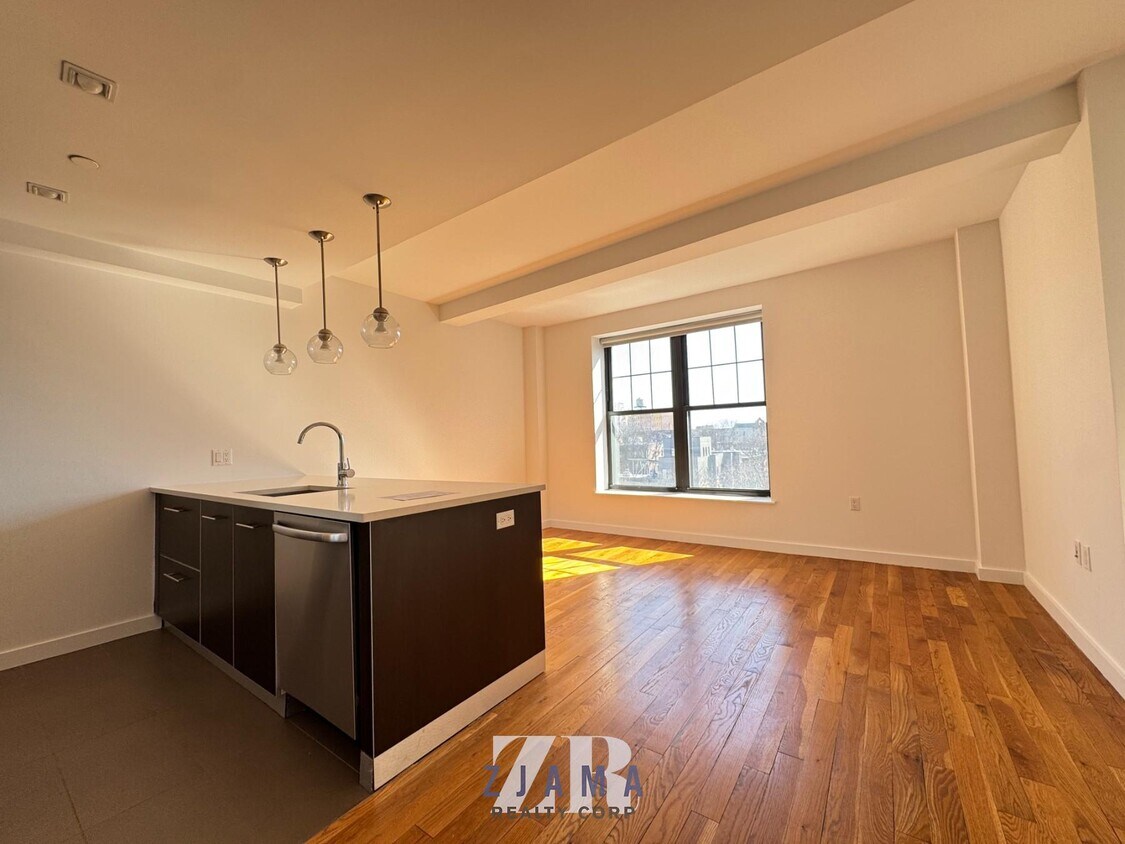 Foto principal - 123 Parkside Ave