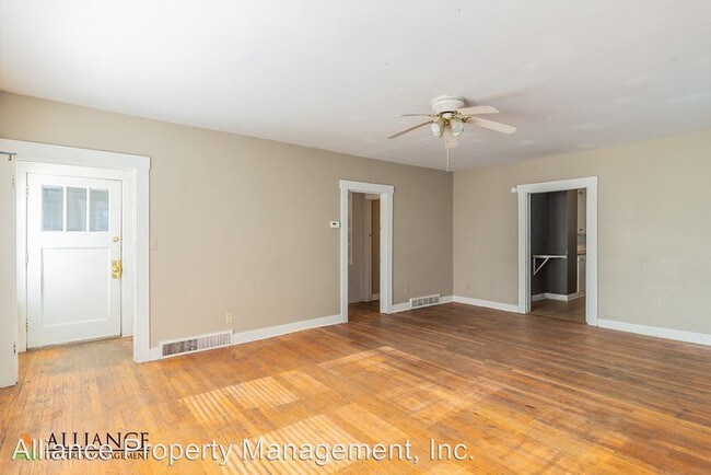 Foto del edificio - 4 br, 2 bath Apartment - 326 N. 16th St.