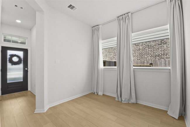 Foto del edificio - 27127 Butterfly Mint Ln