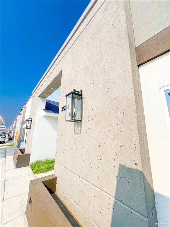 Foto del edificio - 18 South Dr