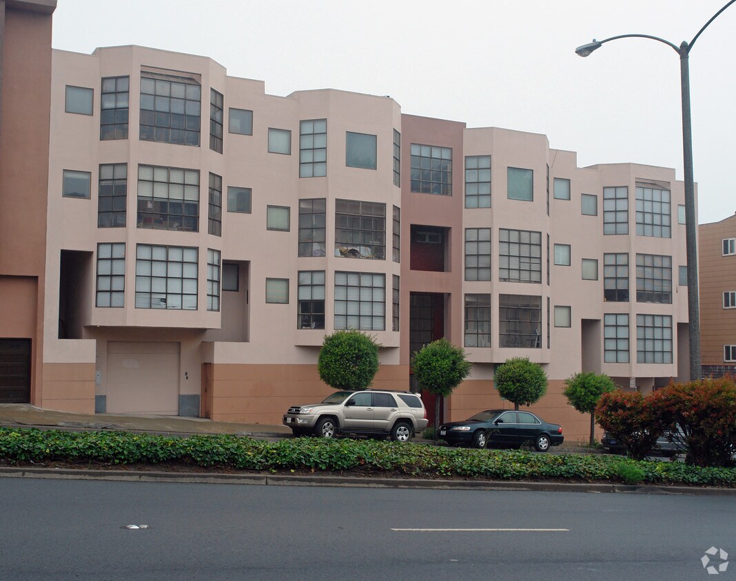 Building Photo - 6620 Geary Blvd