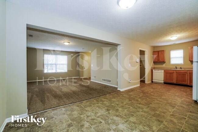 Foto del edificio - 3977 Summerstone Dr