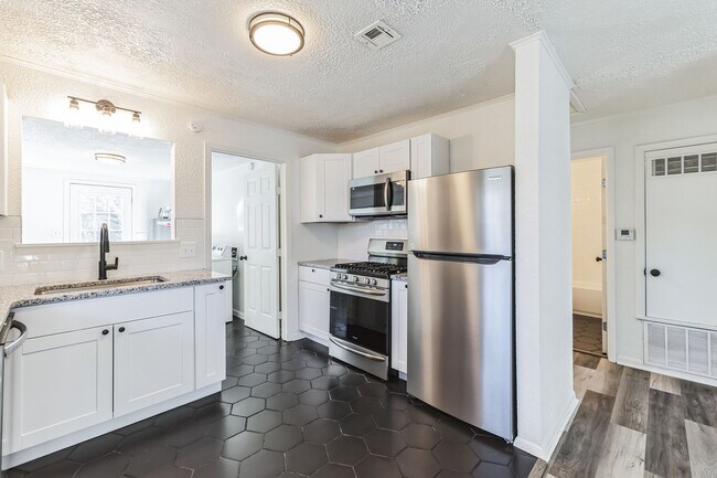 Foto del edificio - Newly renovated 3BR Home for Rent!