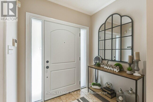 Building Photo - 42 Mynden Way