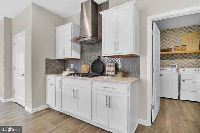 Foto del edificio - 491 Hanson St