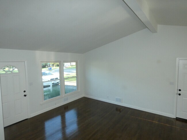 Foto del edificio - 6405 N Indiana Ave