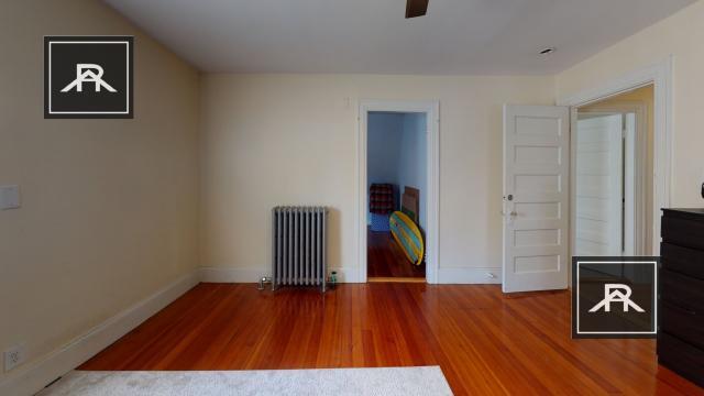 Foto del edificio - 5 bedroom in Brookline MA 02445