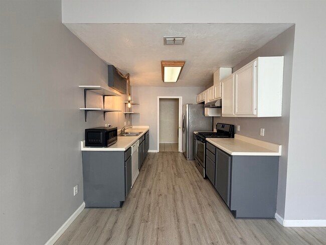 Foto del edificio - 7328 Hollis St