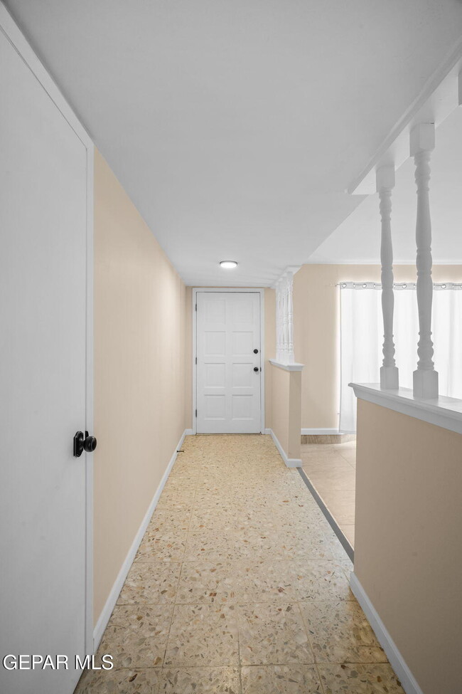 Foto del edificio - 10337 Galahad Way