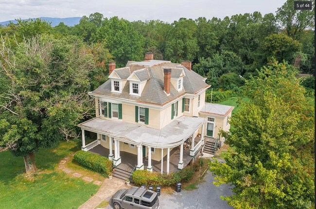 Arial view - 2110 Rivermont Ave