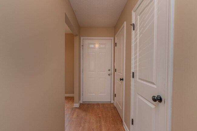 Foto del edificio - $1,150 - 2 Bed/2 Bath house in Harlem, with all appliances!