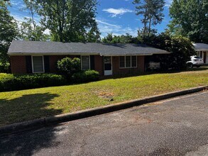 Building Photo - 1224 Oakdale Rd