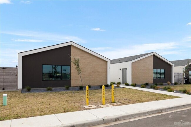 Foto del edificio - 18 Mile 6 Rd N