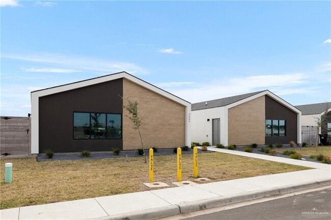 Building Photo - 18 Mile 6 Rd N