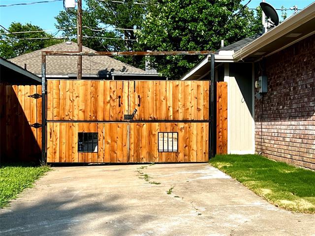 Foto del edificio - 5207 Cornvalley Dr