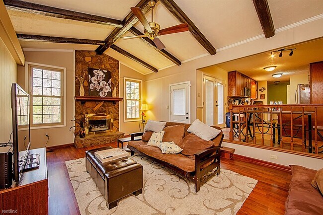 Foto del edificio - 3 br, 2 bath House - 104 McFadyen Drive