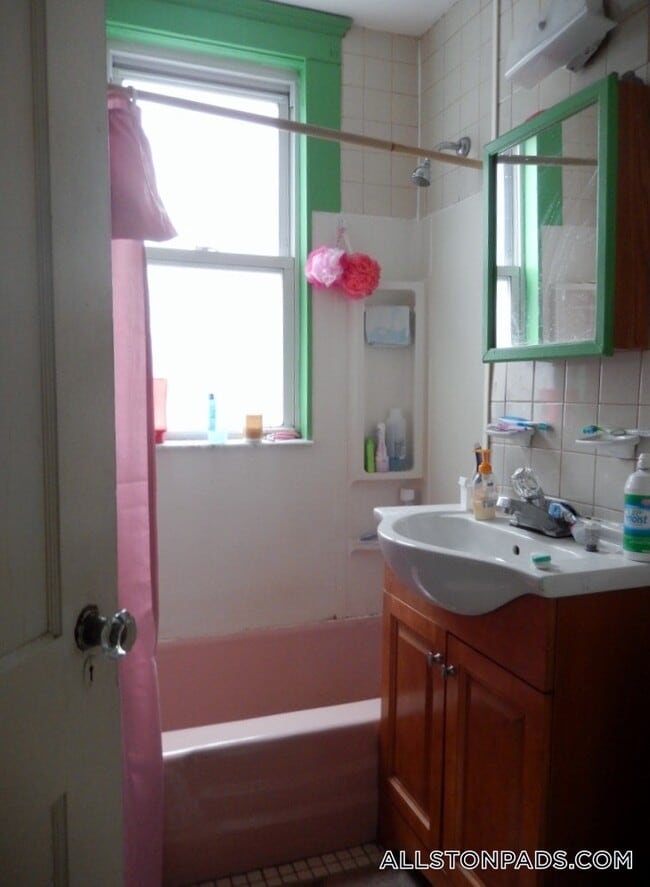 Foto del edificio - 21 Long Ave