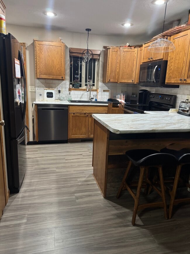 Cocina - 4727 W Antelope Dr