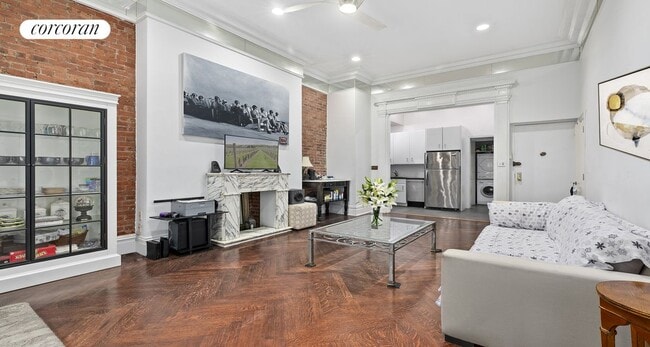 Building Photo - 14 W 86th St
