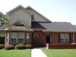 Building Photo - 601 Station Square Dr