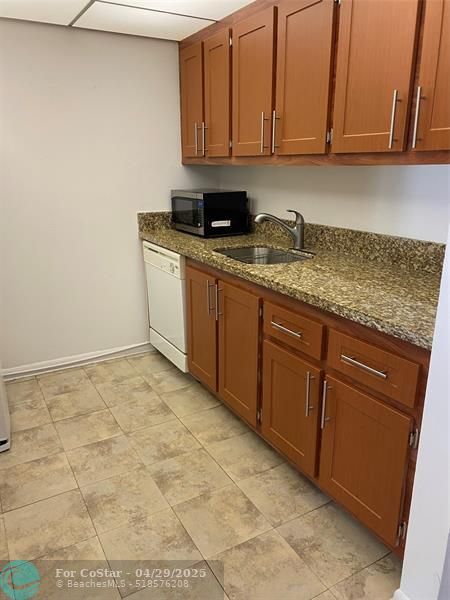 Foto del edificio - 850 SW 133rd Terrace
