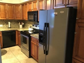 Building Photo - 2940 N Course Dr